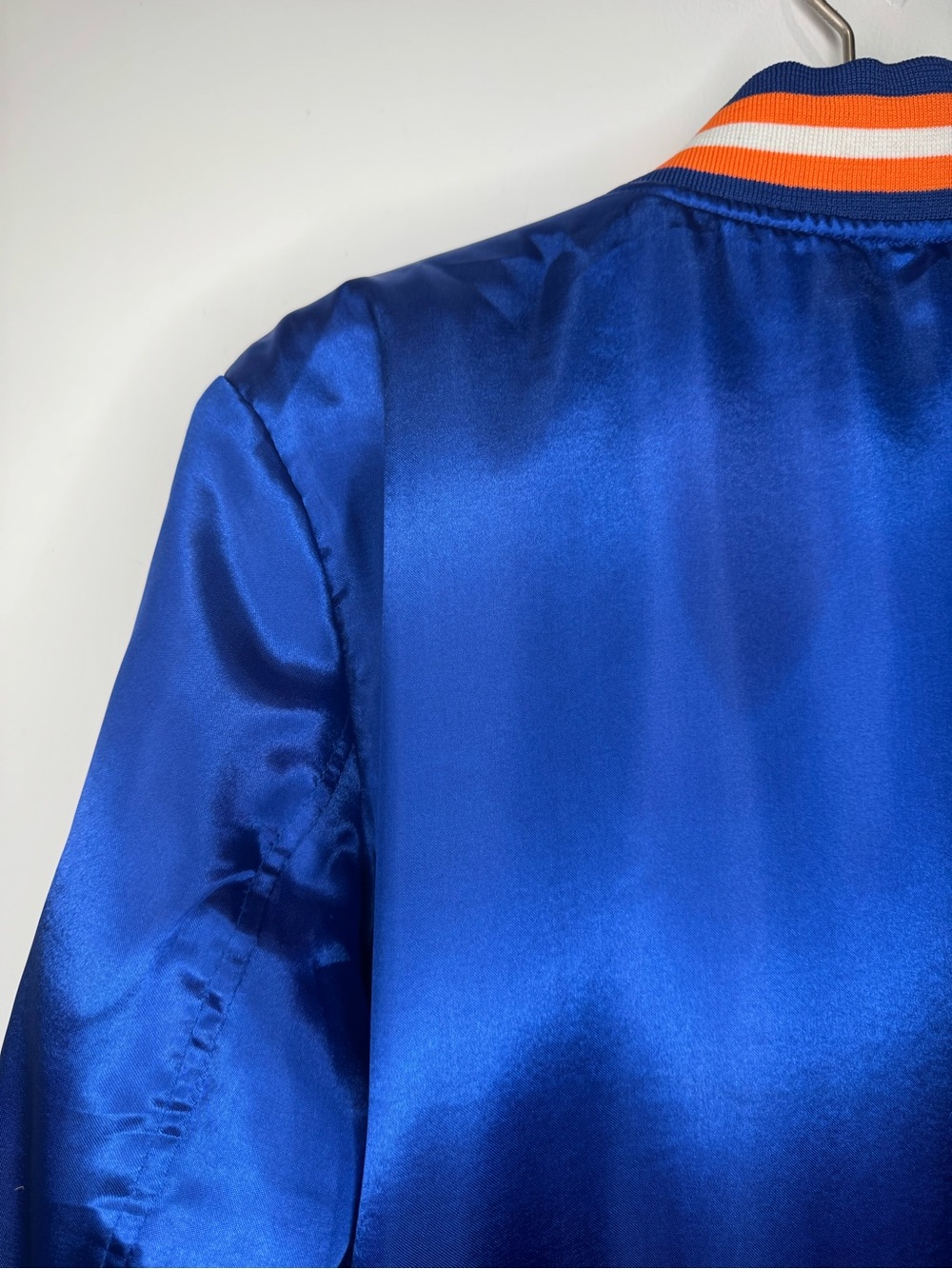 NWT Men’s Wilson NEW YORK NBA Starter Satin Varsity Bomber Jacket Blue Orange L - Picture 8 of 16